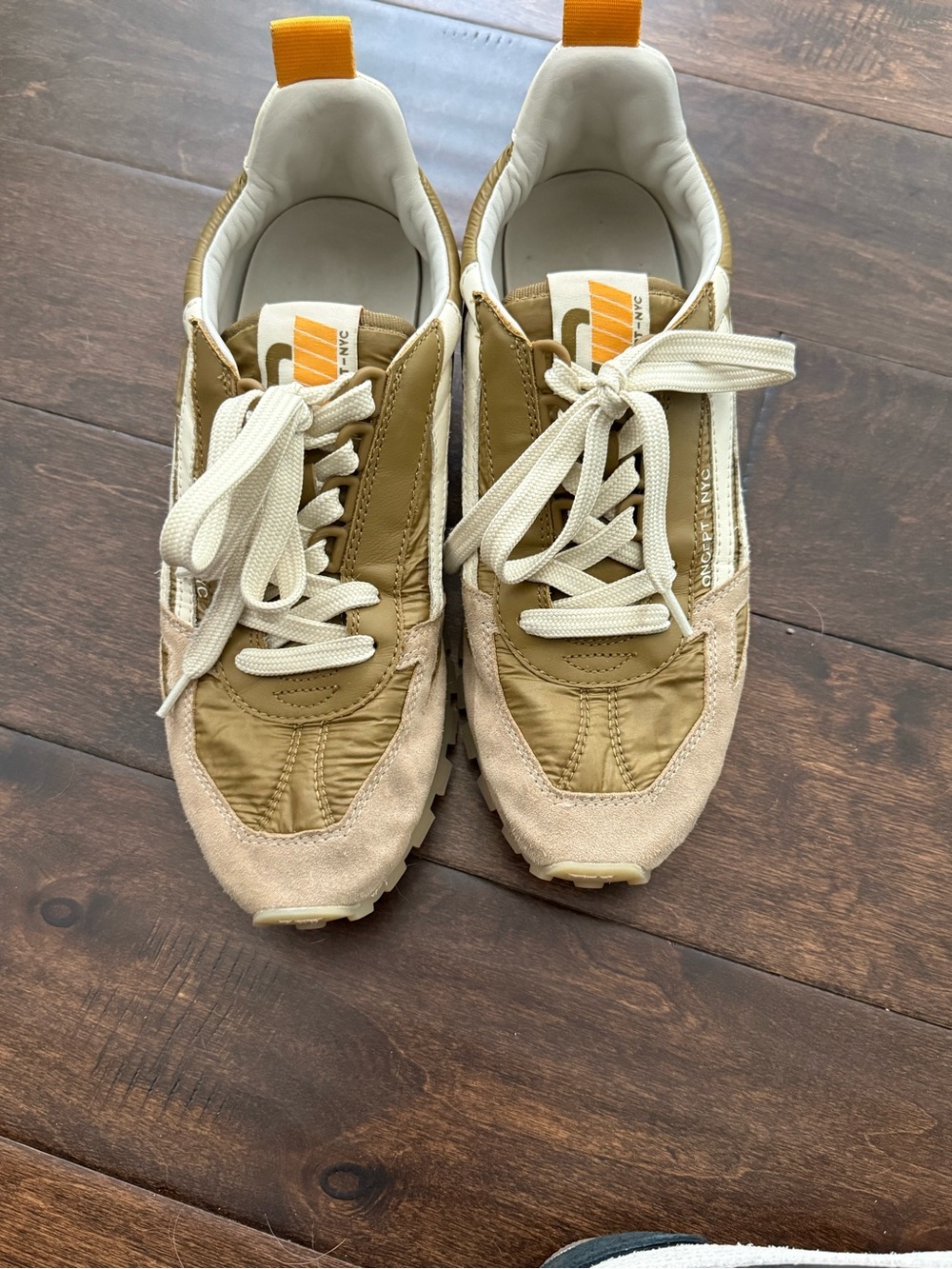 Oncept Toronto Sneakers - Picture 7 of 12